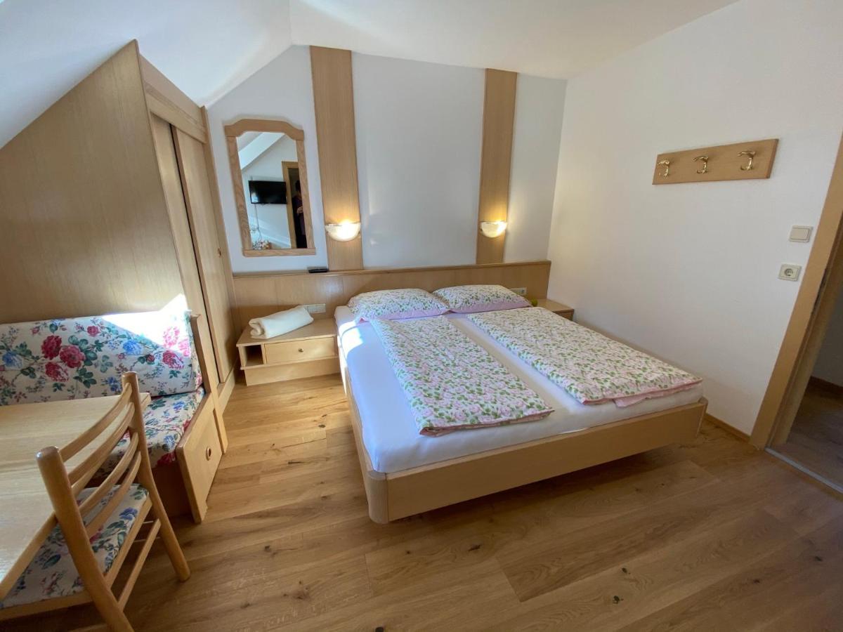 Lindnerhof Urlaub Am Bauernhof Hotel San Lorenzo di Sebato Luaran gambar